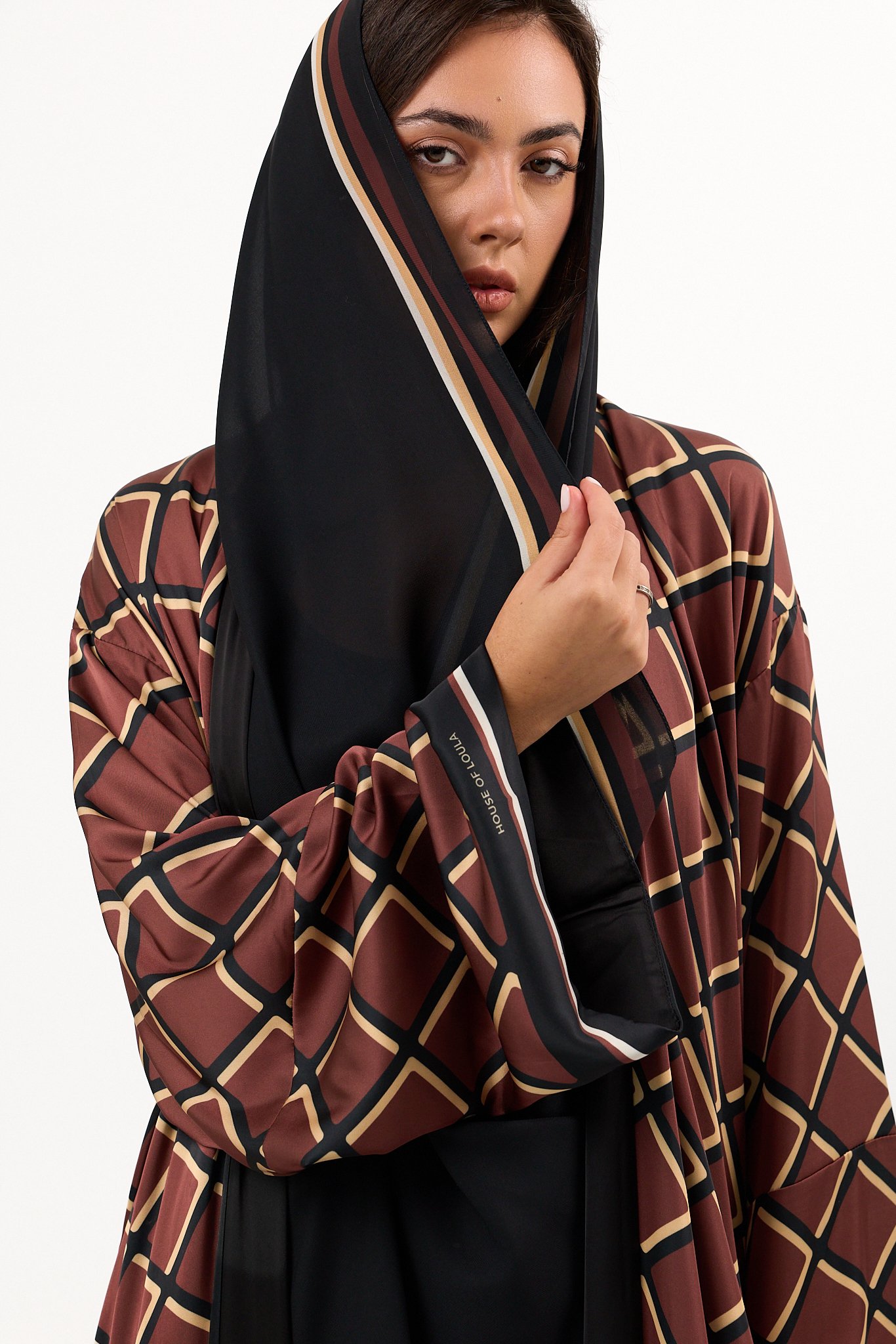 1 MOSAIC | MAHOGANY - Image 1